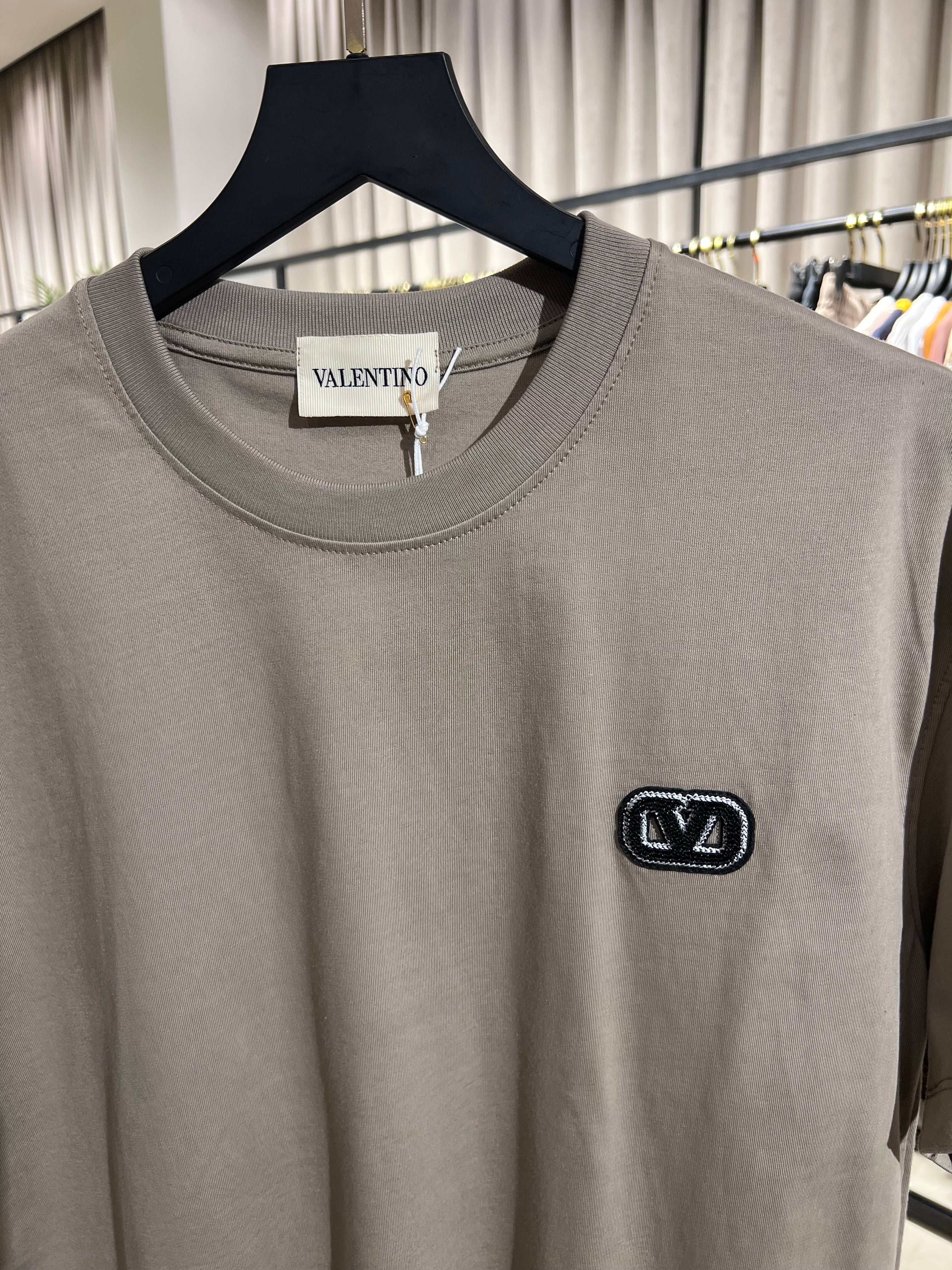VALENTINO T-SHIRT
