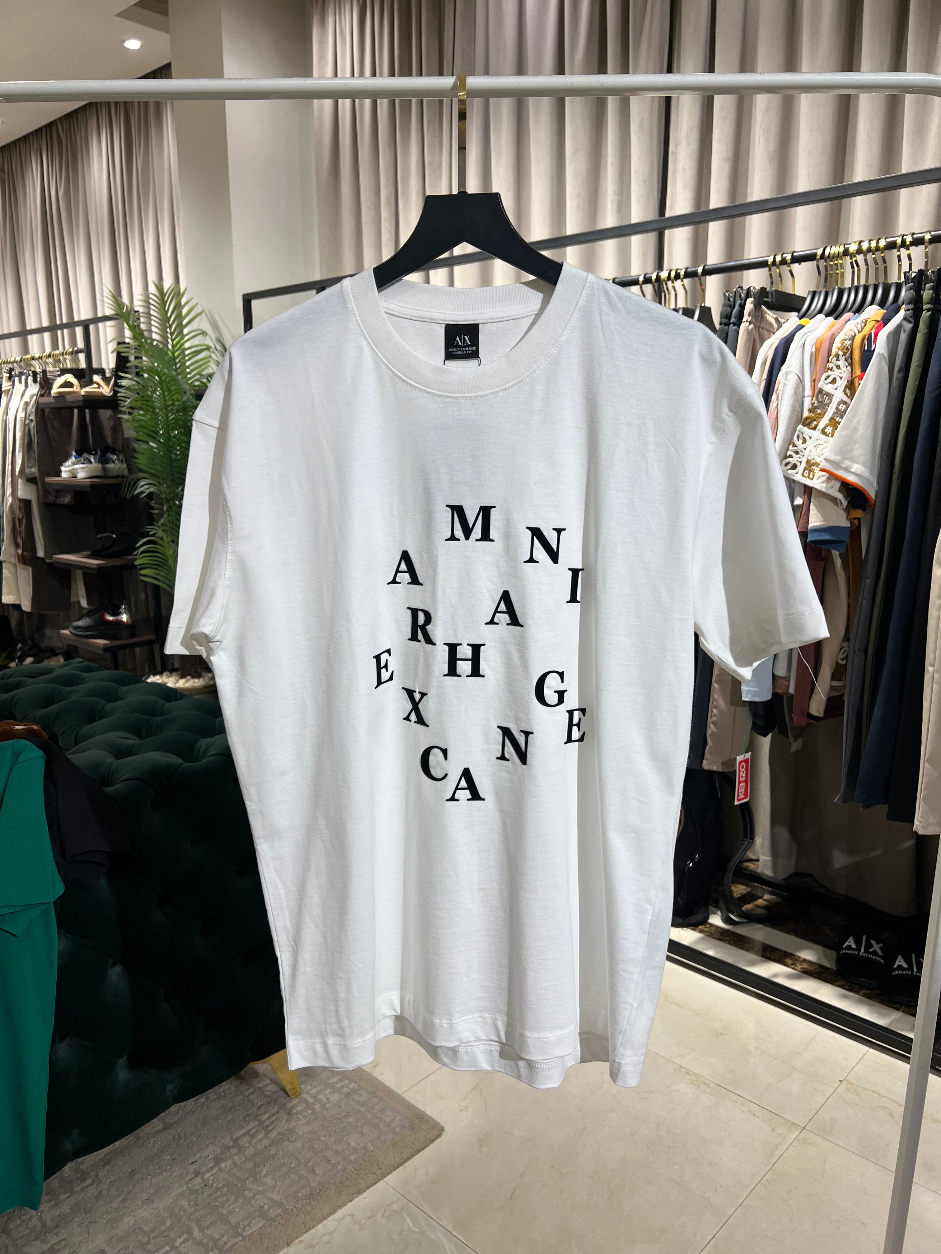 ARMANI EXCHANGE T-SHIRT