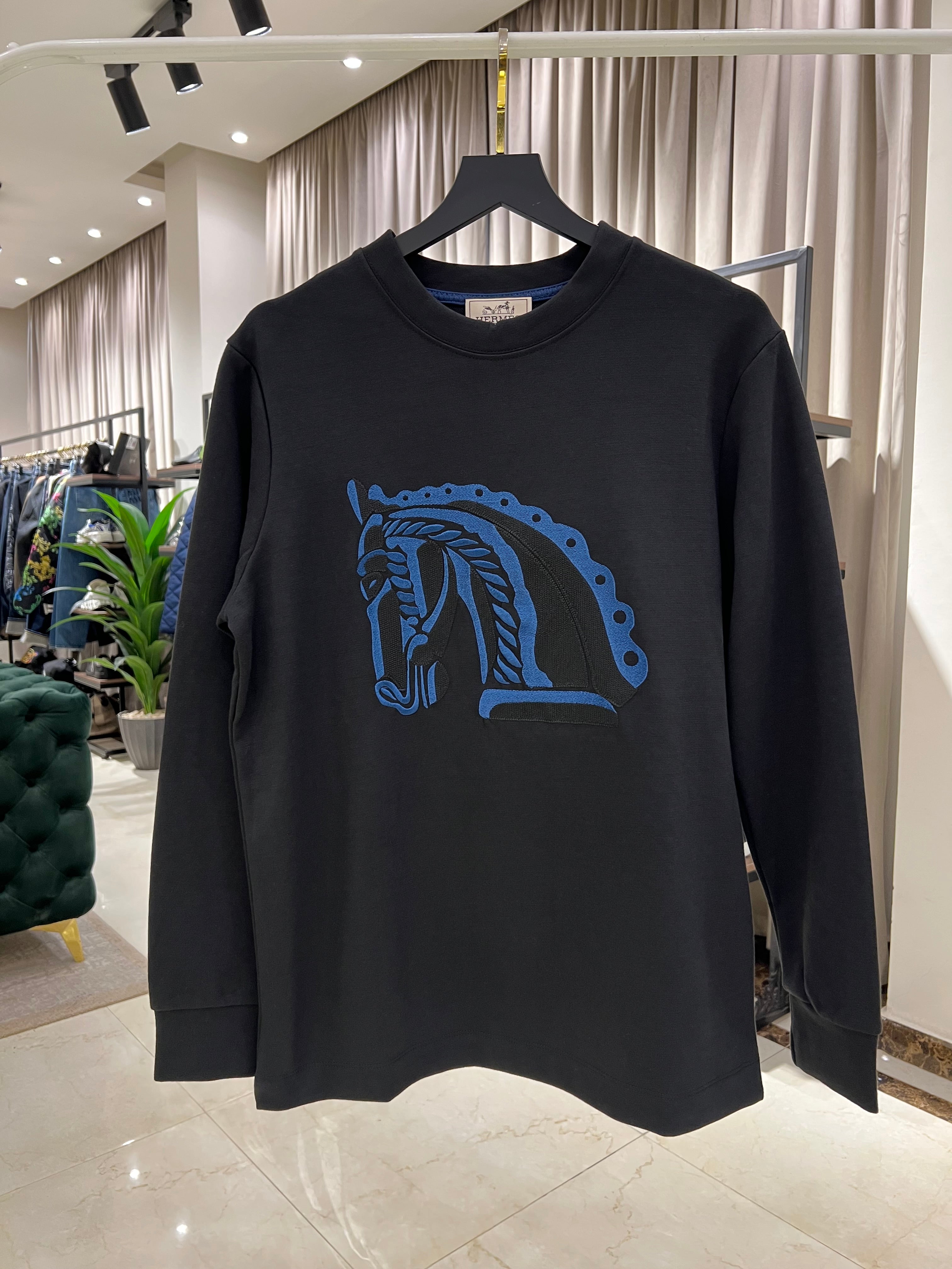 HERMES CREWNECK