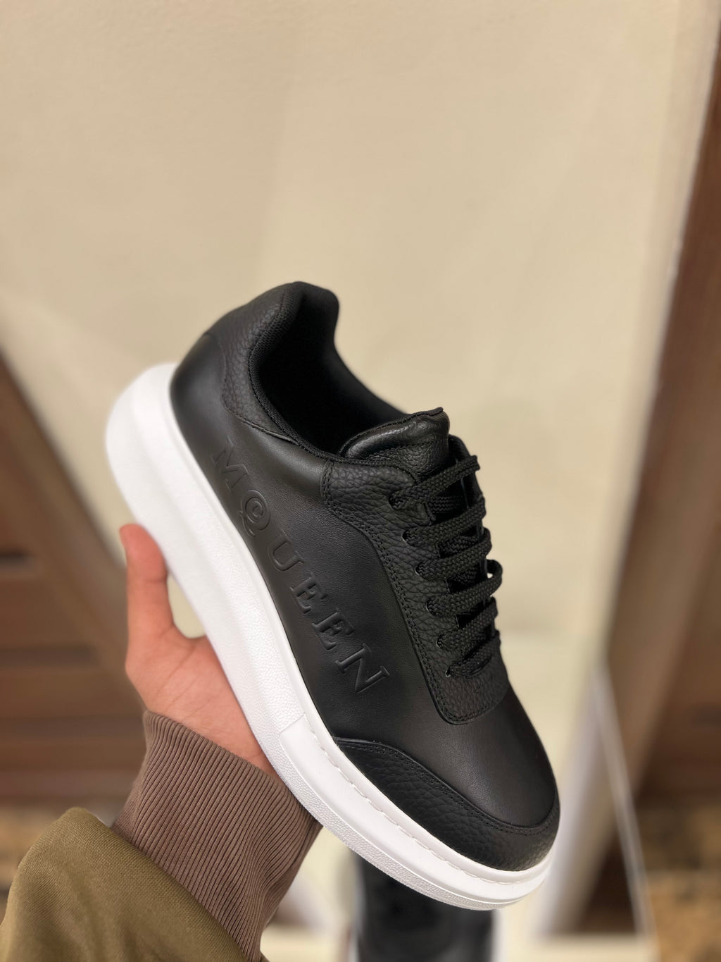 ALEXANDER MCQUEEN